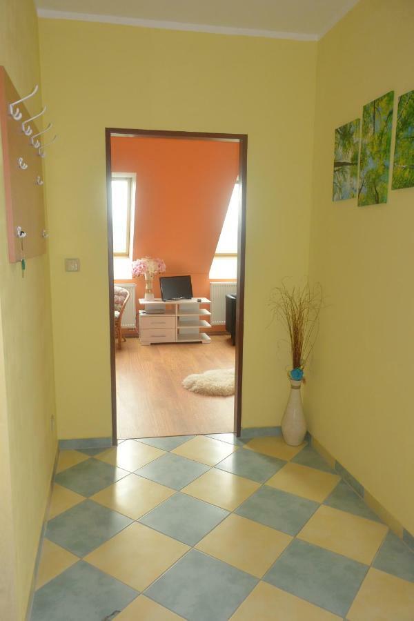 Rodinne Ubytovani - Family Accommodation Kobylice Exteriör bild