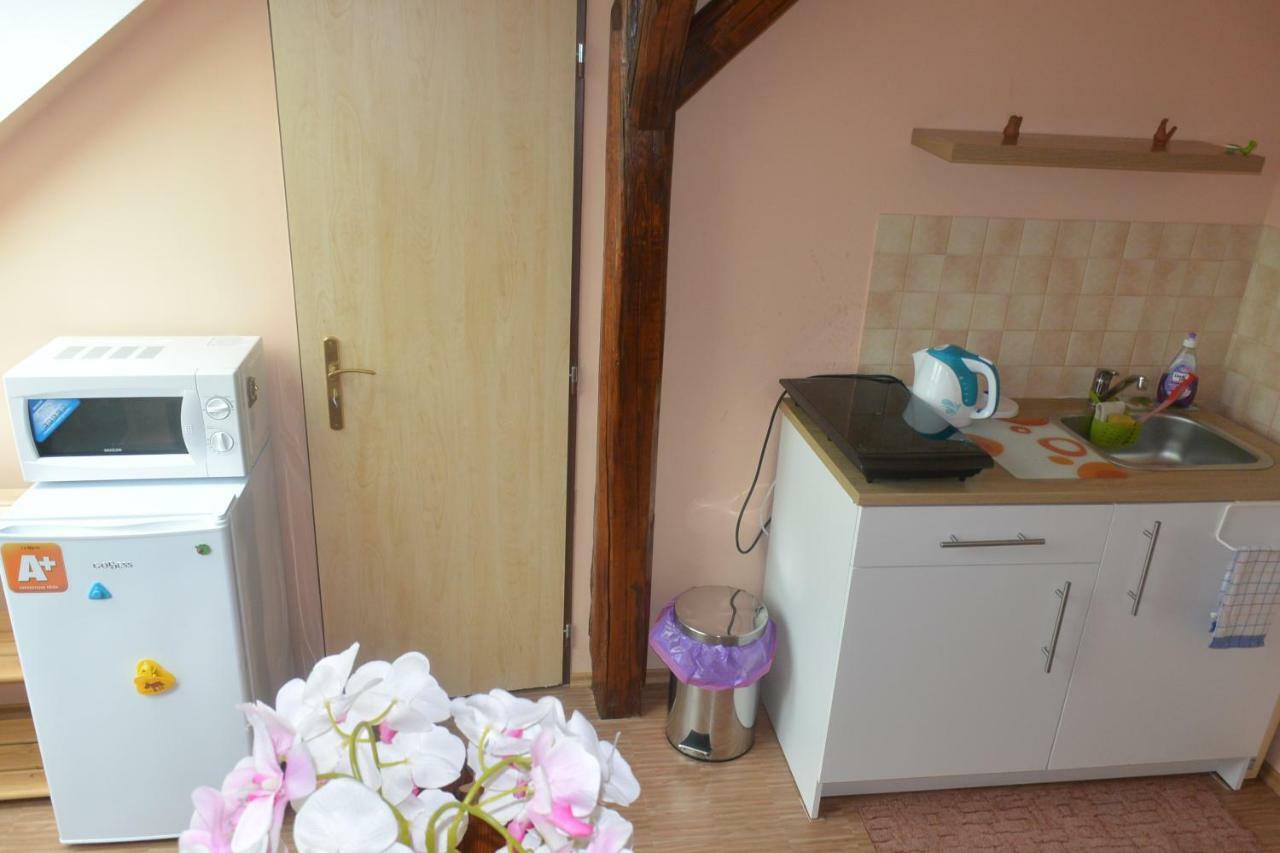 Rodinne Ubytovani - Family Accommodation Kobylice Exteriör bild